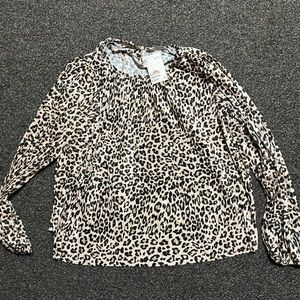 H&M Flowy cheeta print long sleeve
